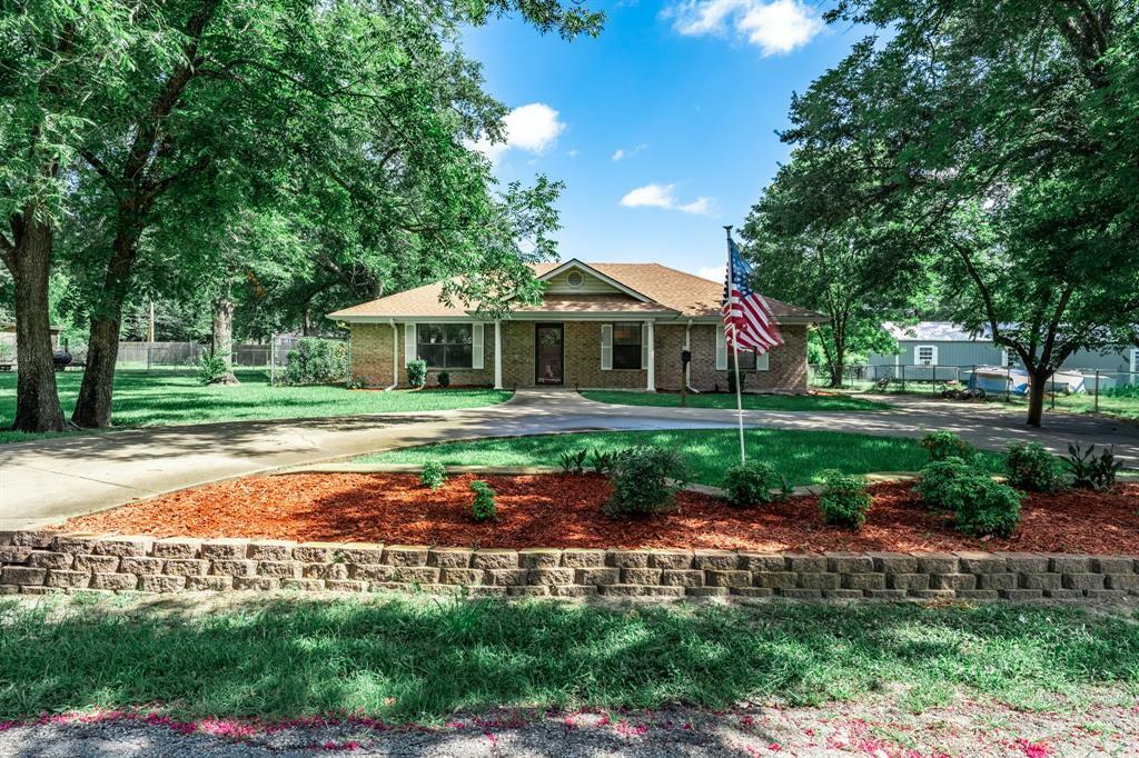 Property Photo: 239 E College Street TX 75410