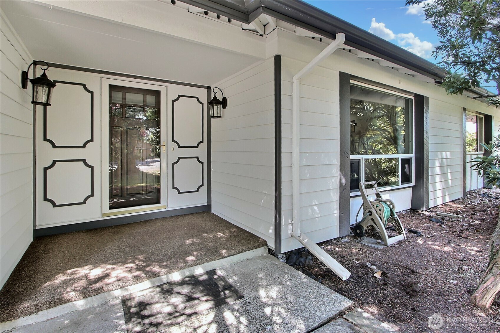 Property Photo: 28209 29th Avenue S WA 98003