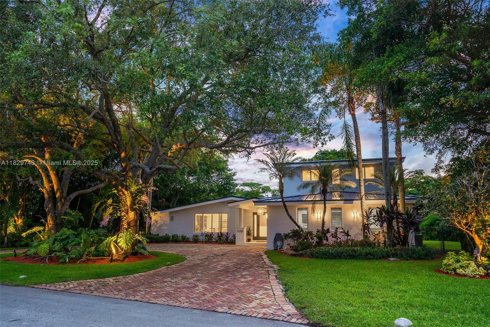 11900 SW 70th Ave  Pinecrest FL 33156 photo