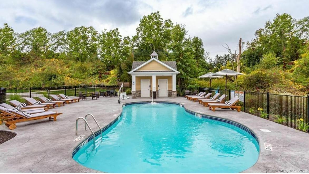 Property Photo:  5 Cherry Brook Road 307  CT 06019 