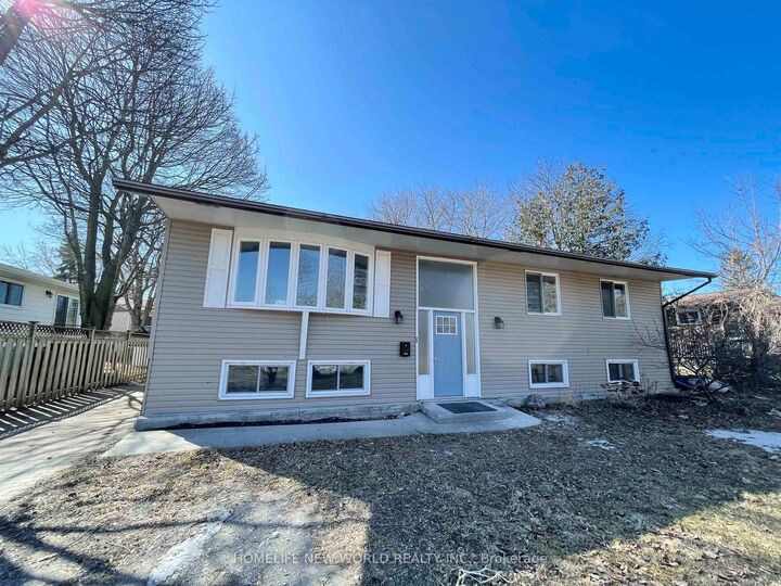 Property Photo:  23 Somerset Street  ON K8V 5T7 