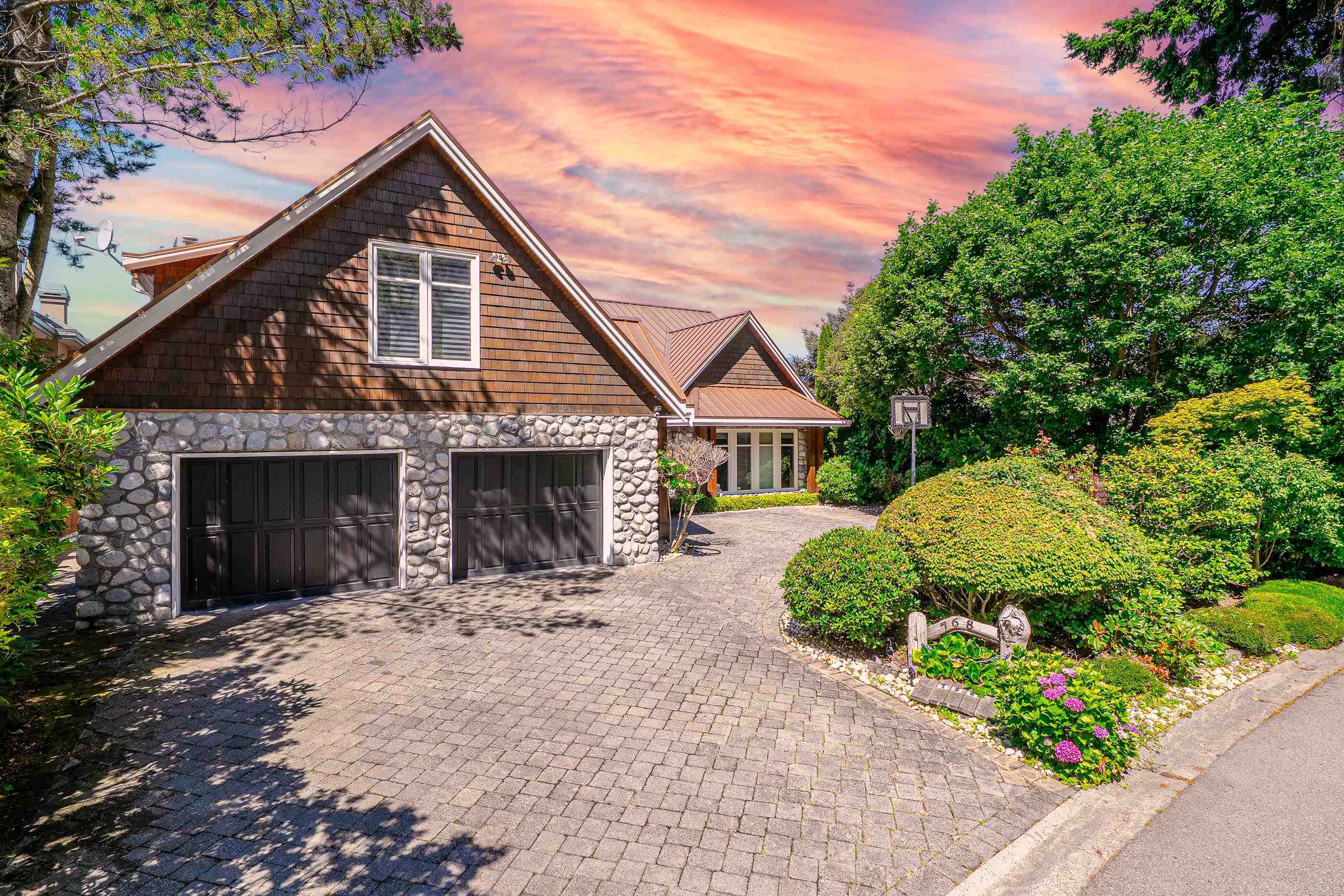 Property Photo: 768 Tsawwassen Beach Road BC V4M 2J3