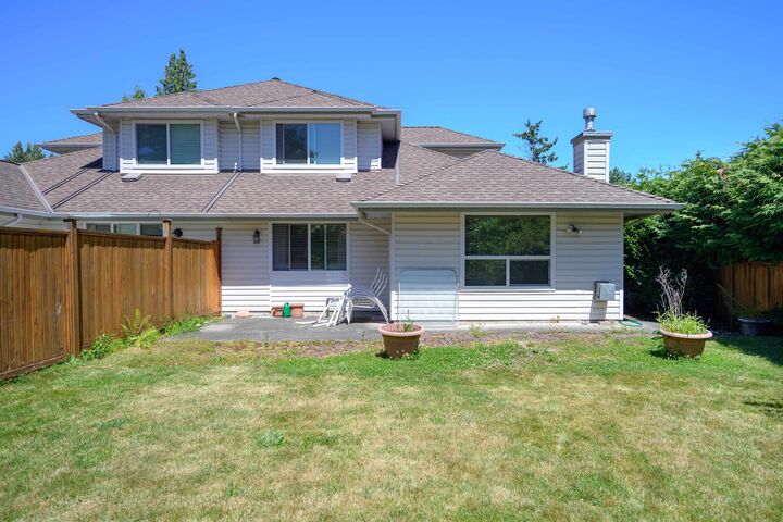 Property Photo: 4814 Glendale Avenue BC V4K 1N6