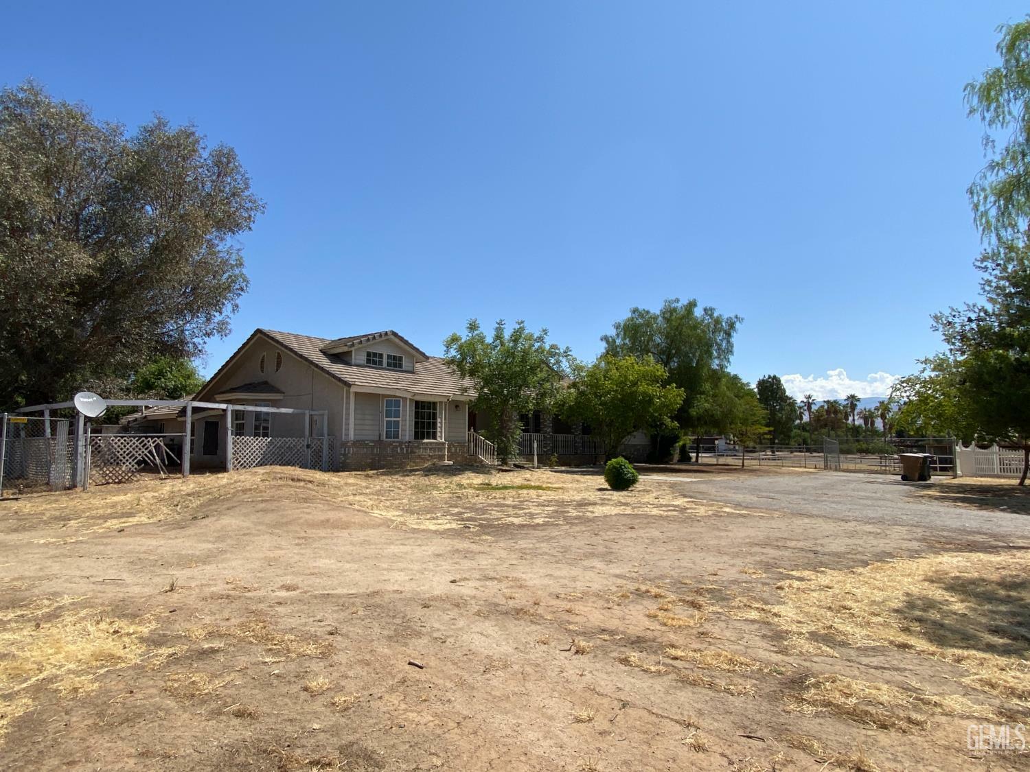 Property Photo: 10800 Pitts Avenue CA 93306