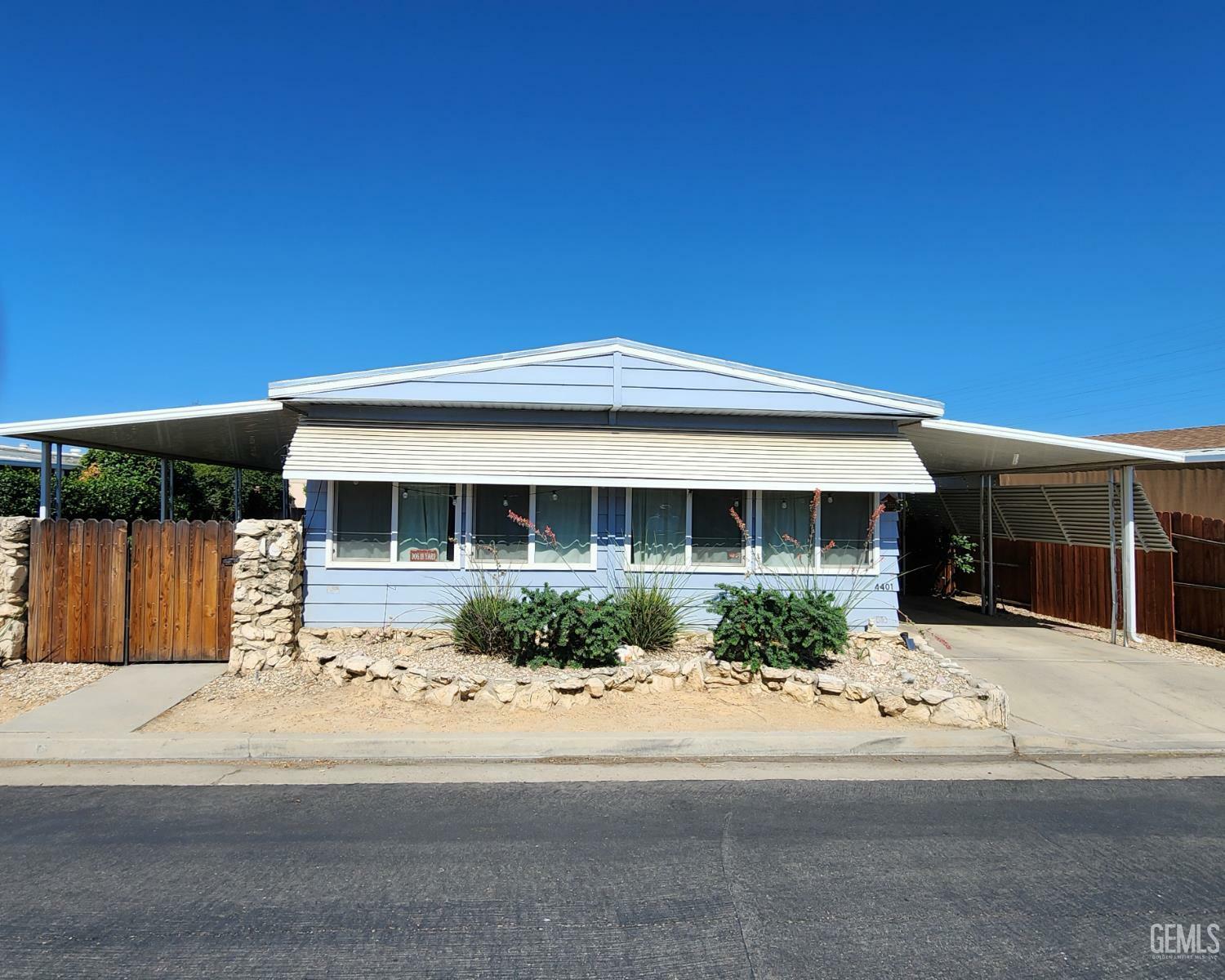 Property Photo: 4401 Prince Street CA 93301