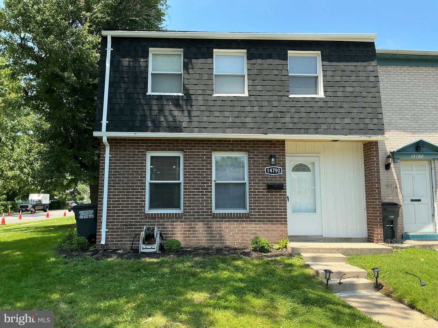 Property Photo:  14790 Tamarack Place  VA 22191 