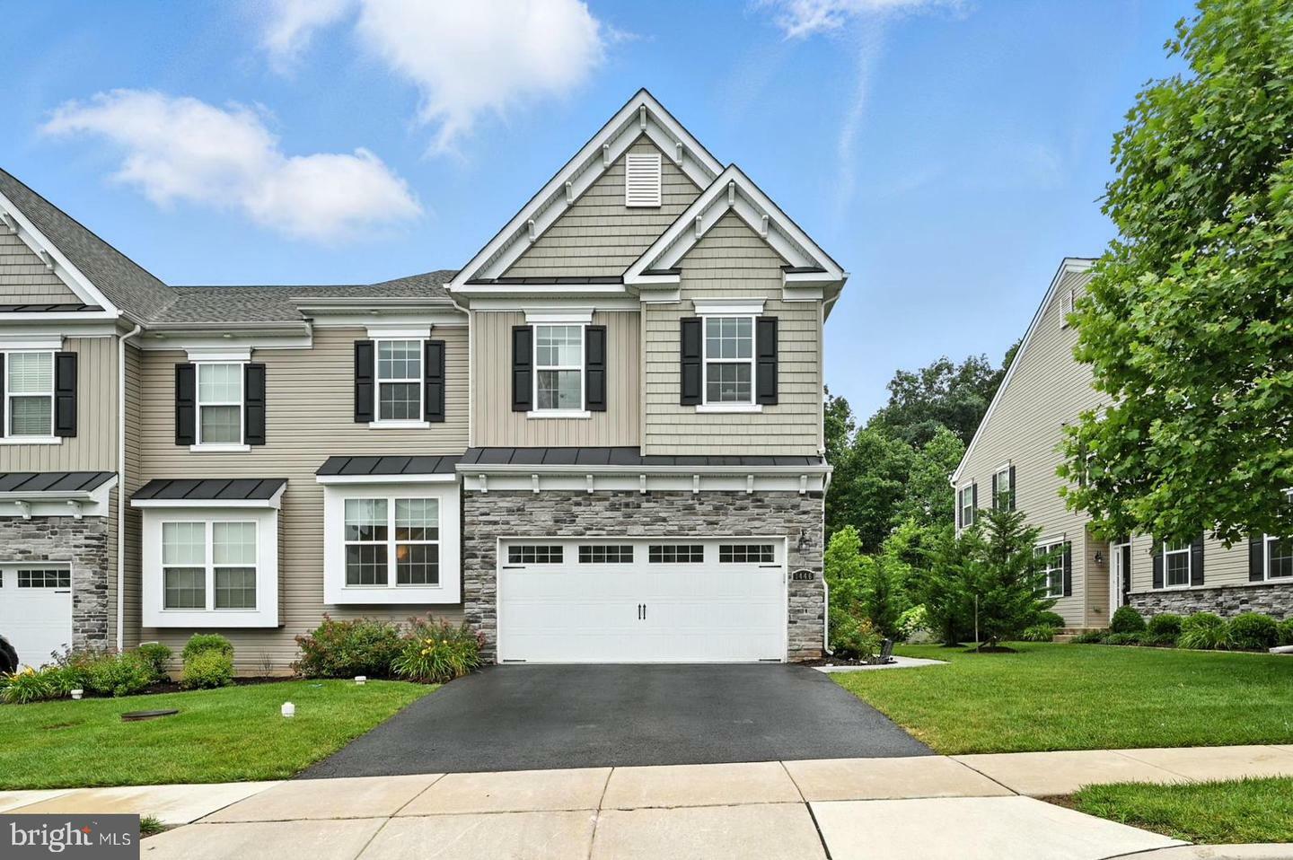 1446 Roswell Lane  West Chester PA 19380 photo