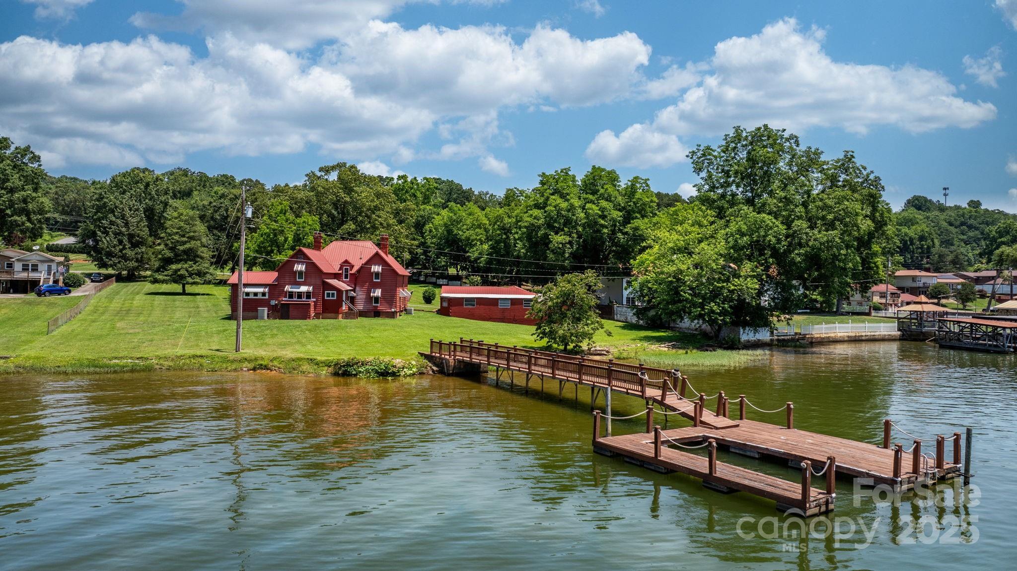 Property Photo: 237 Shiloh Church Road NC 28601