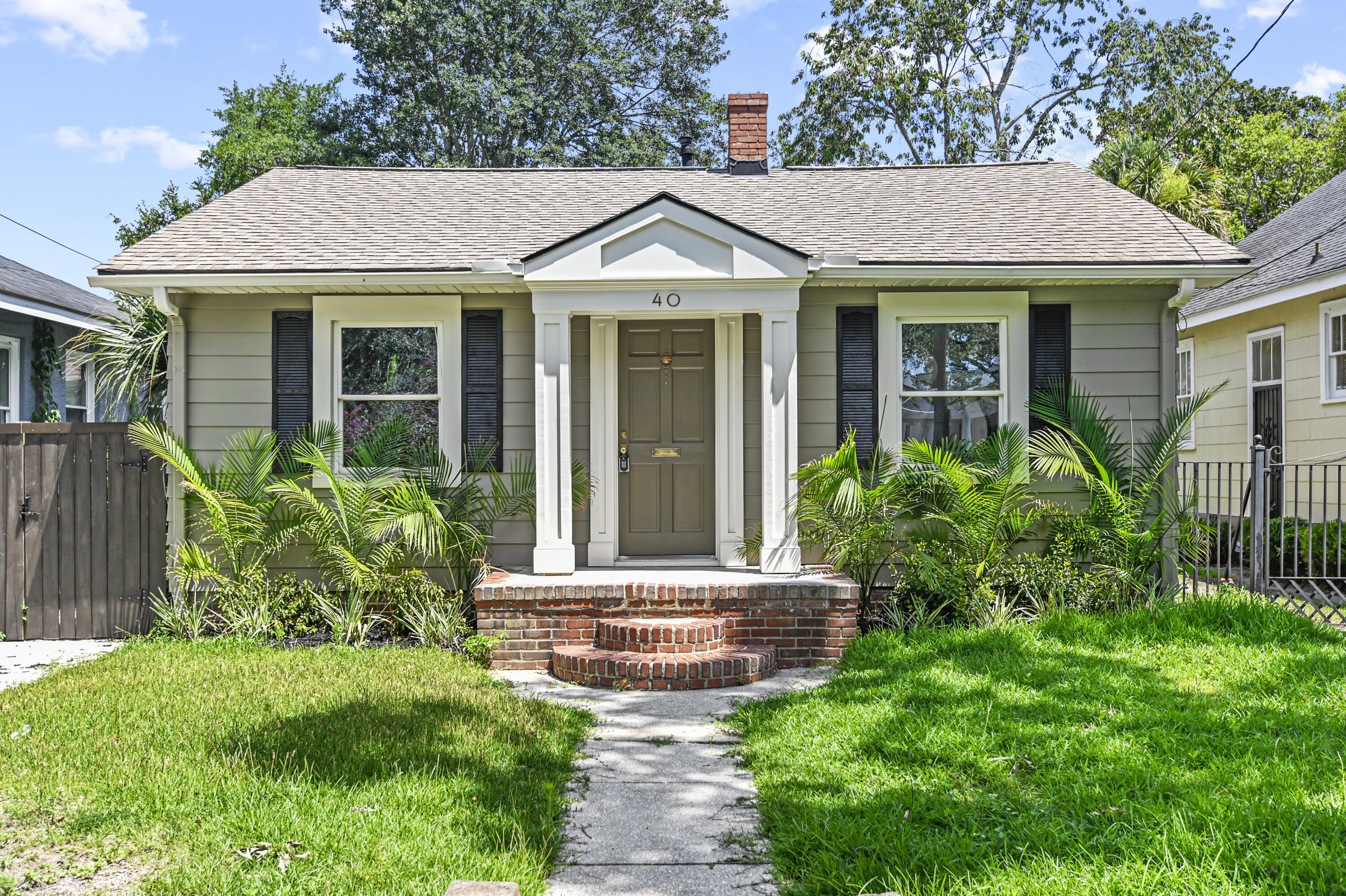 Property Photo: 40 Dunnemann Avenue SC 29403