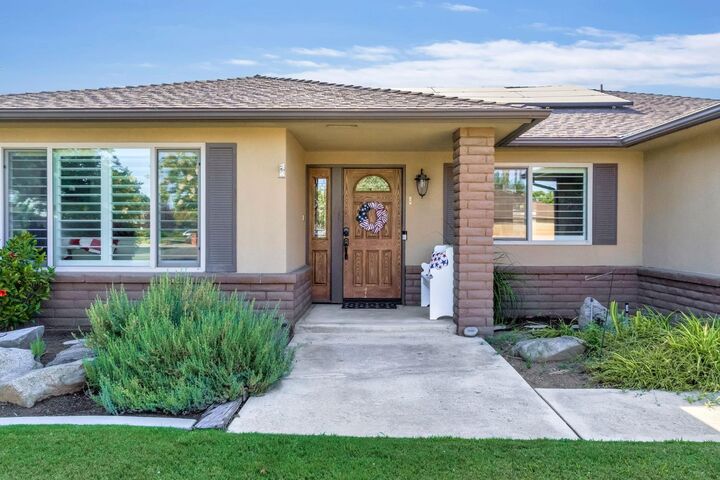 Property Photo:  6658 N Thorne Avenue  CA 93711