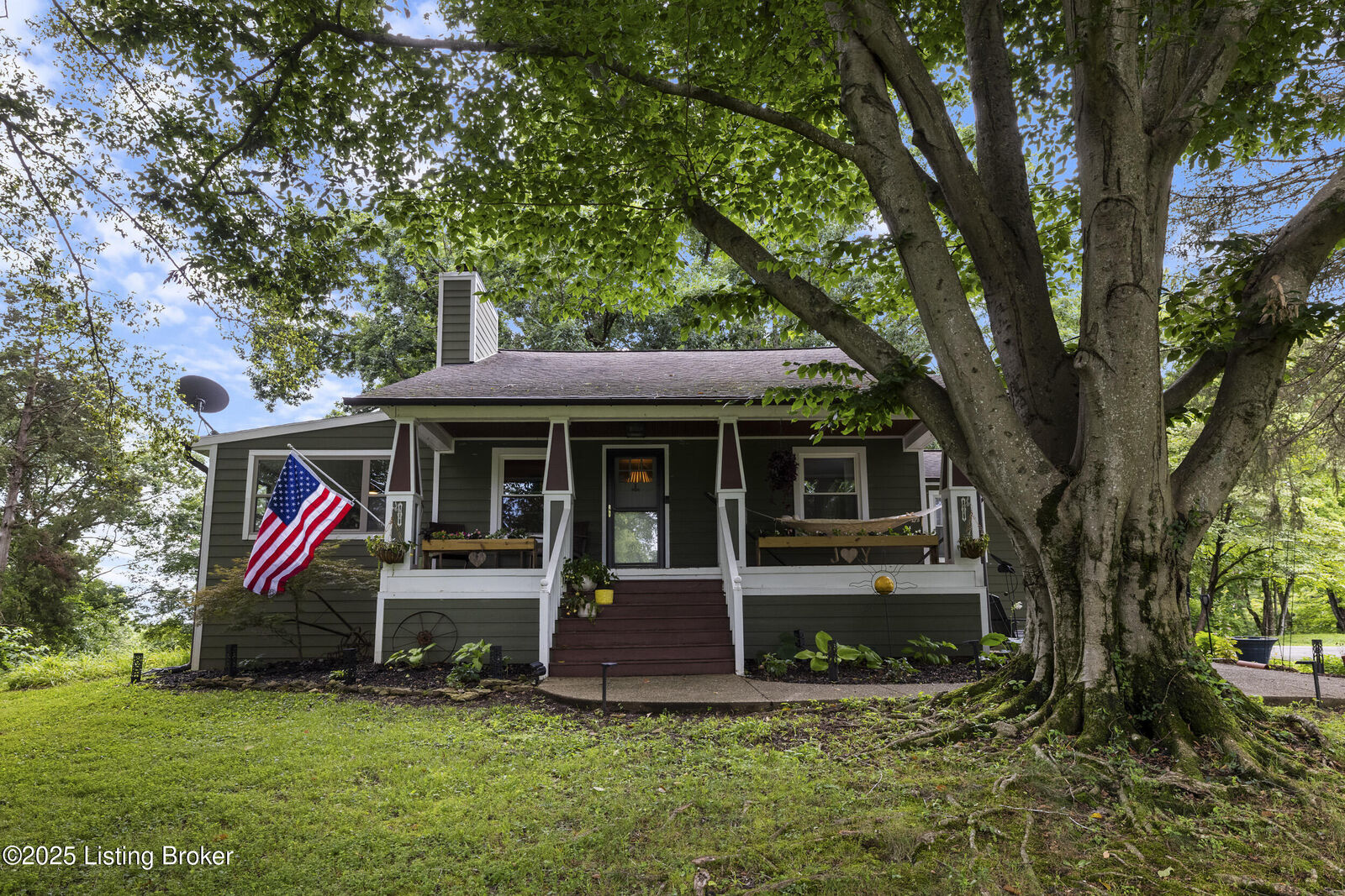 Property Photo:  7816 Beechdale Rd  KY 40014 