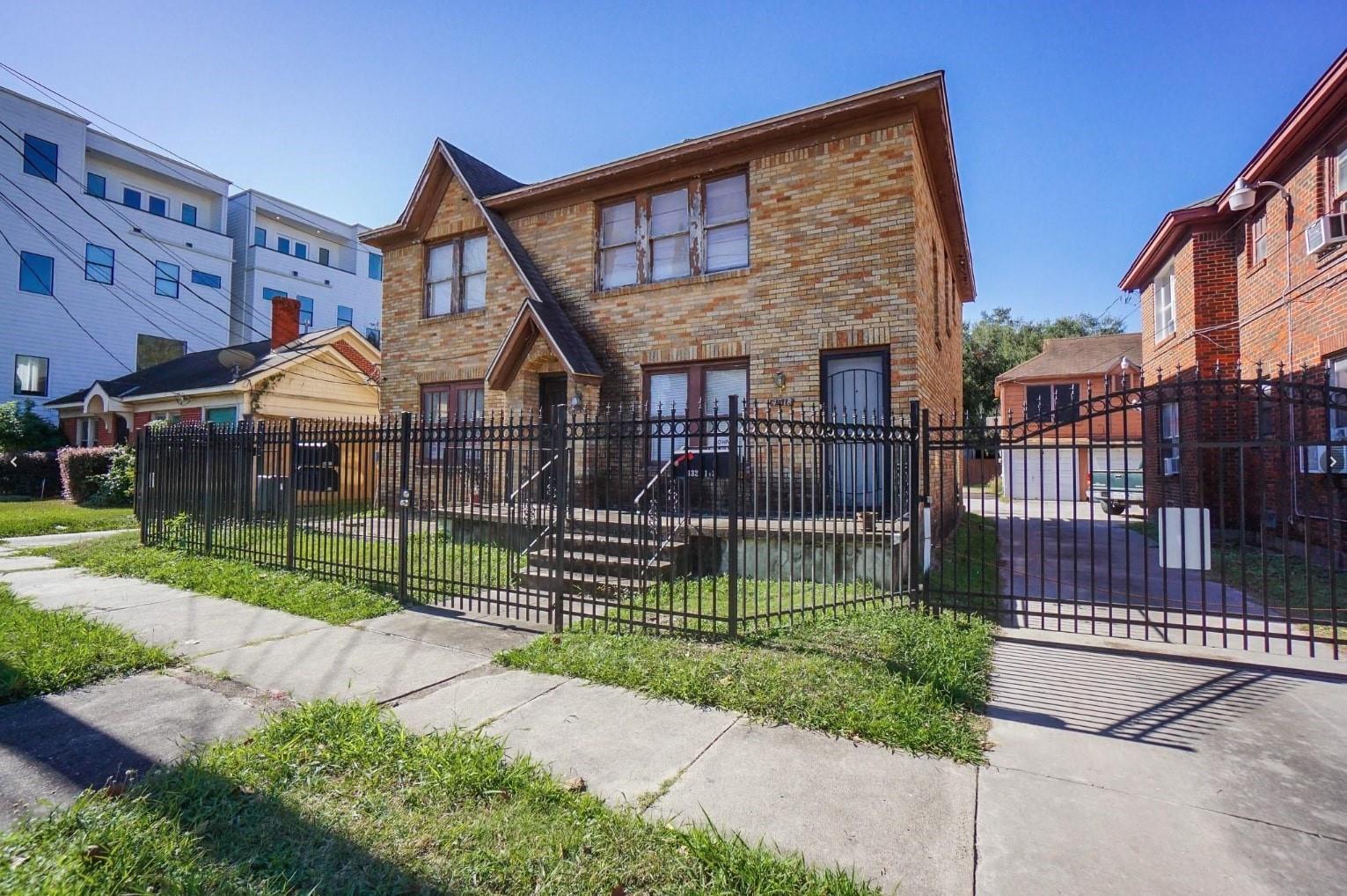 Property Photo: 4320 &Amp 4316 Jack Street TX 77006
