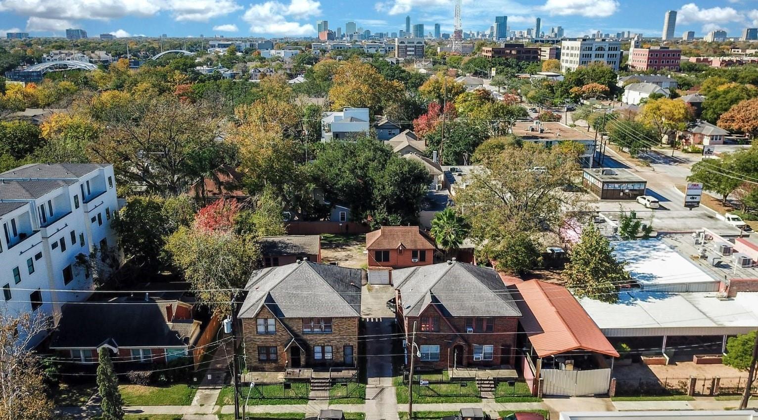 Property Photo: 4316 &Amp 4320 Jack Street TX 77006