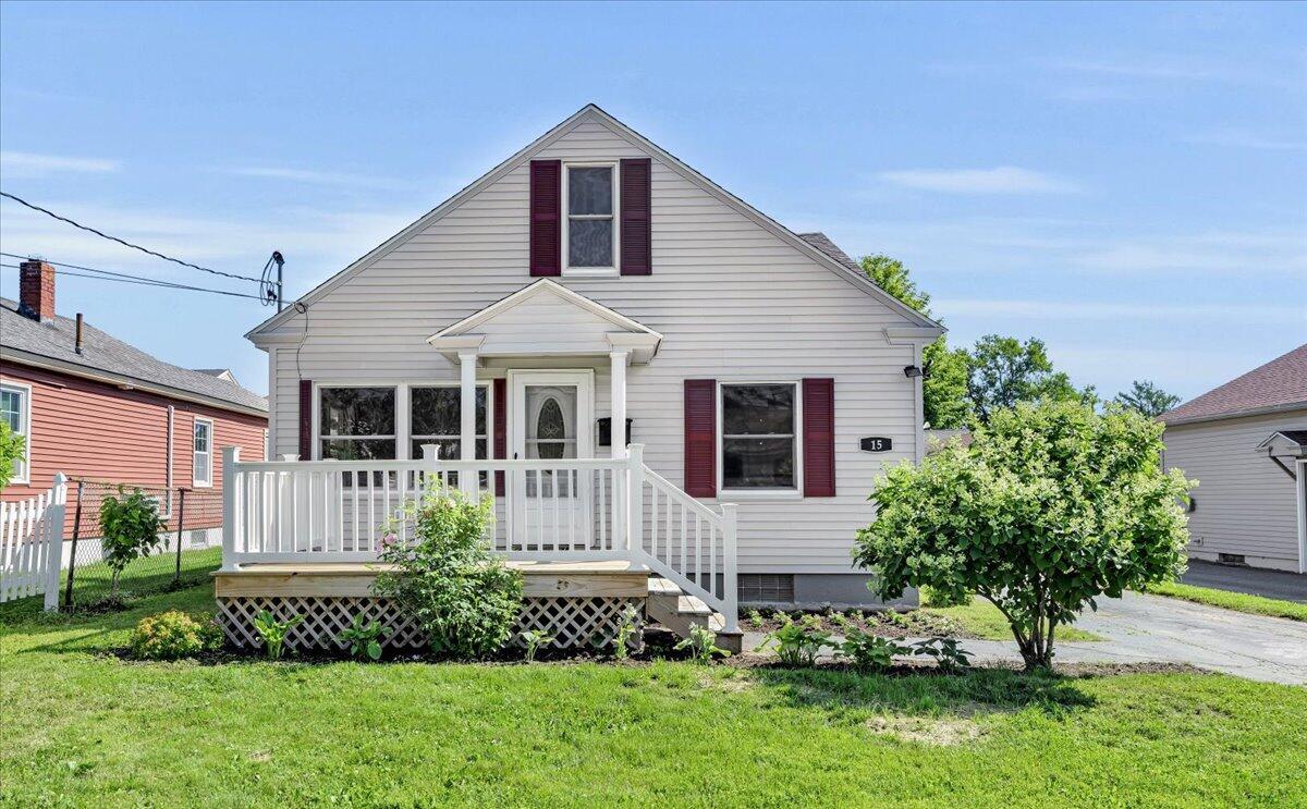 Property Photo:  15 Wood Street  ME 04401 