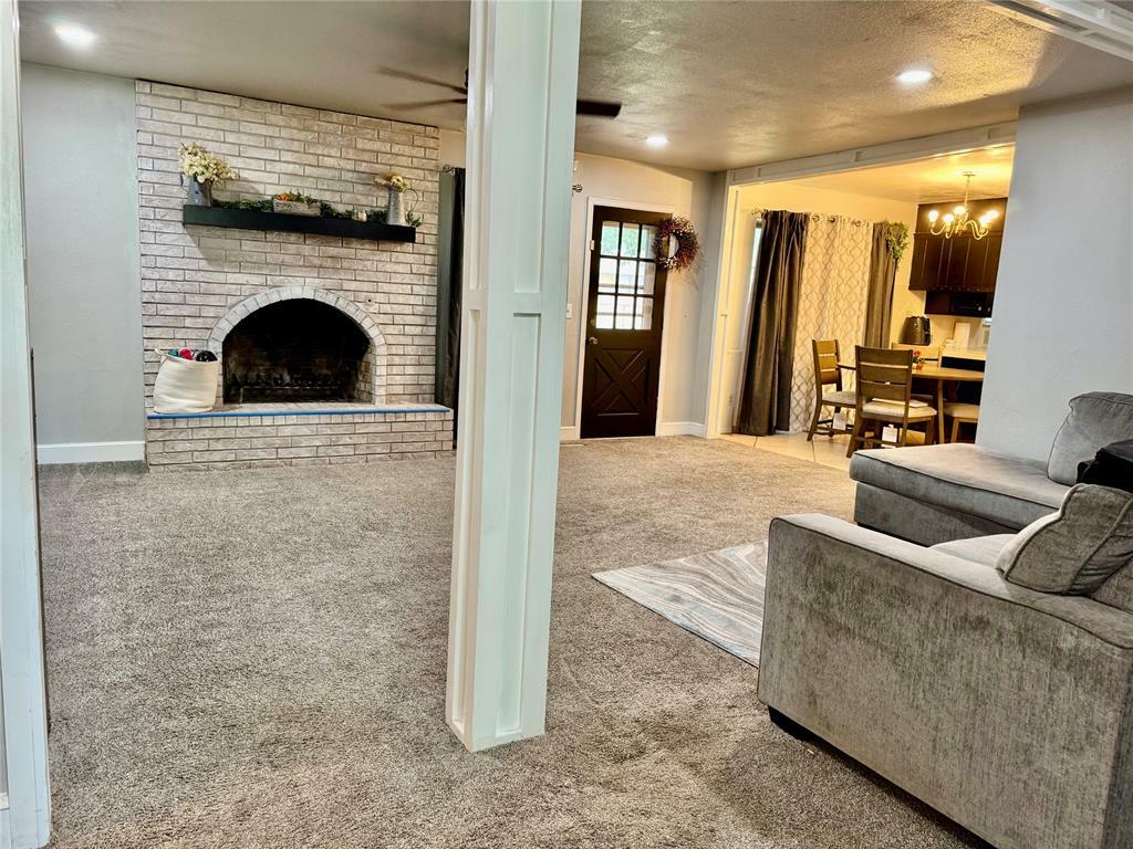 Property Photo: 205 Meadowdale Drive OK 73018