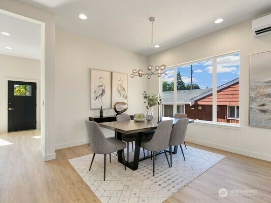 Property Photo: 6536 25th Avenue NE WA 98115