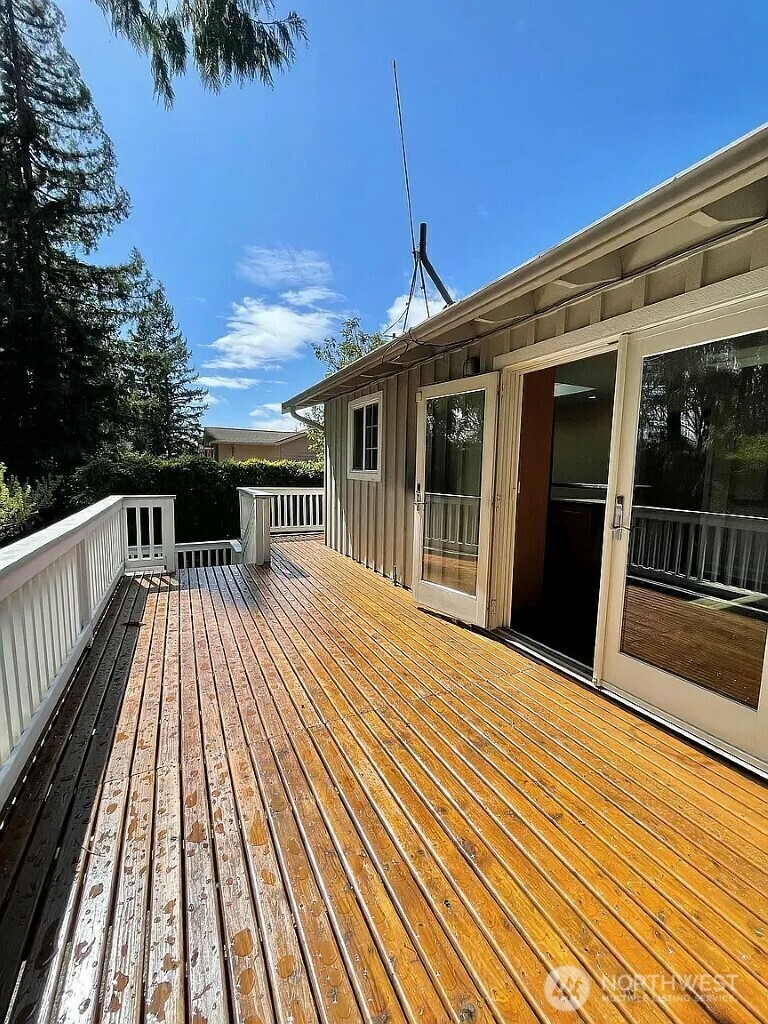 Property Photo: 11044 111th Avenue NE WA 98033