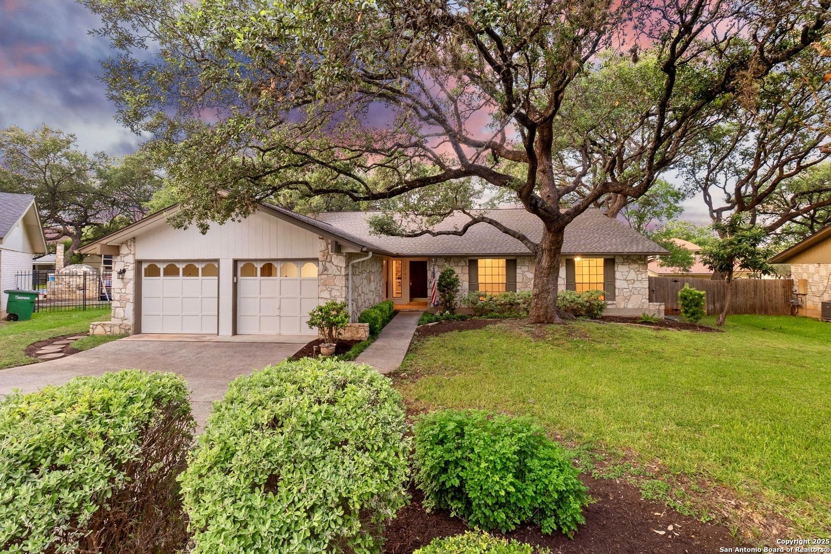 Property Photo: 14310 Fox Fire Ln TX 78231
