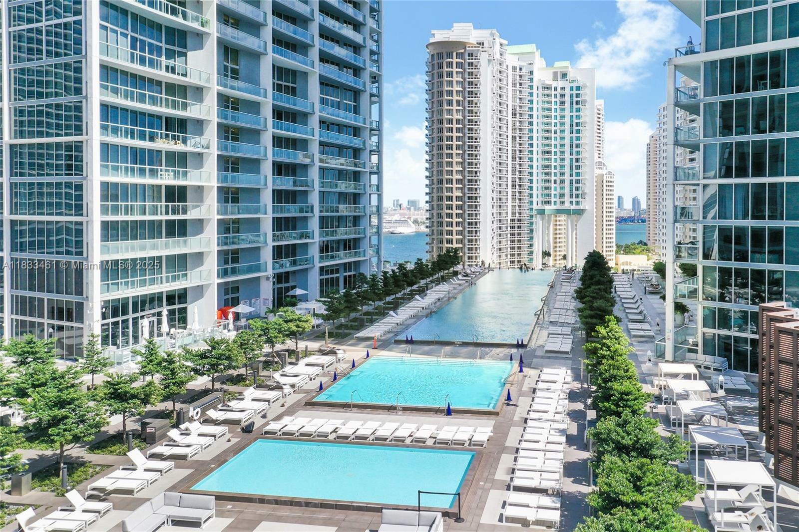 Property Photo:  495 Brickell Ave 2607  FL 33131 