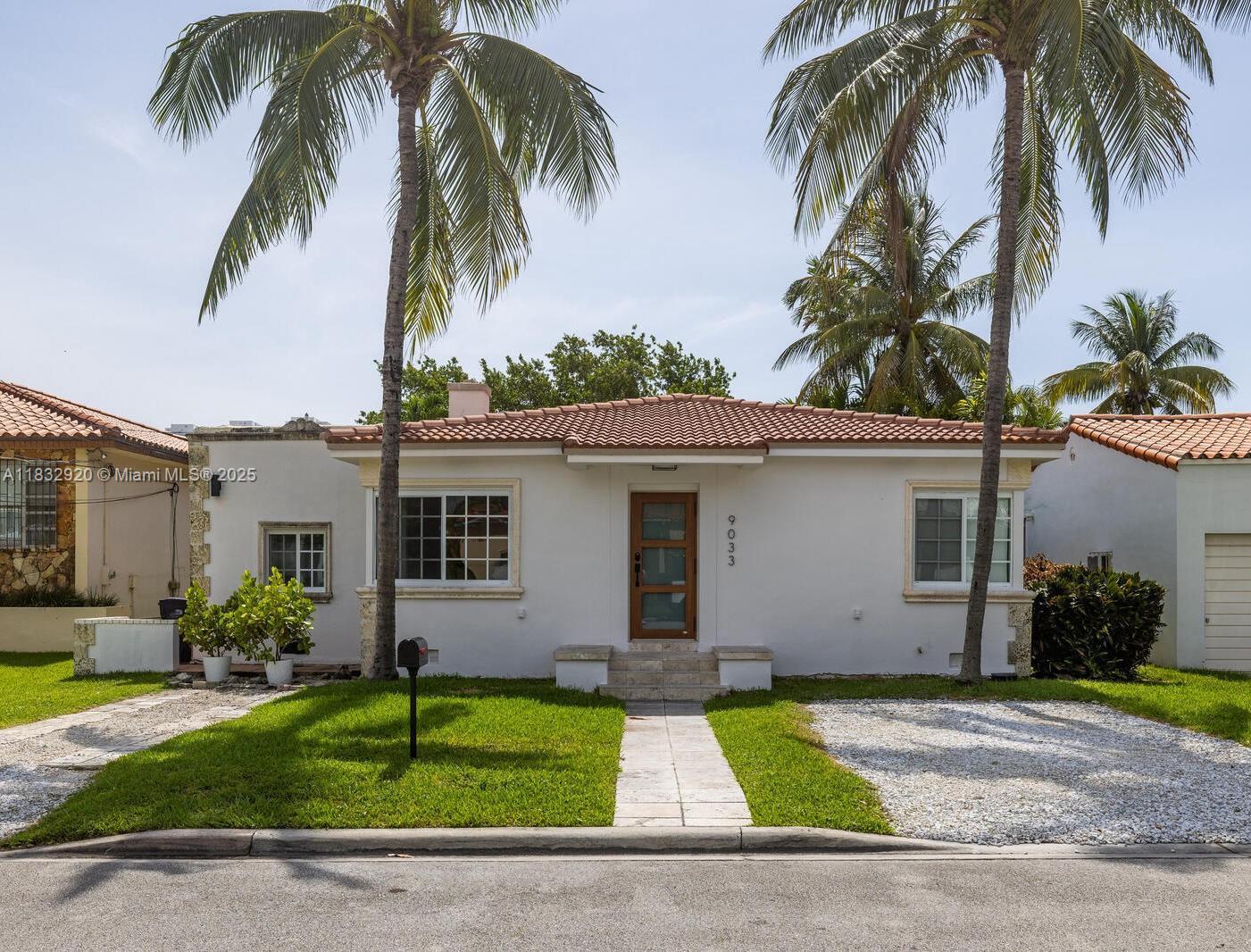 9033 Carlyle Ave  Surfside FL 33154 photo