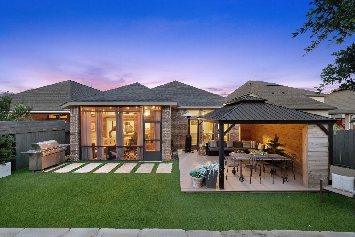 Property Photo:  6405 Llano Stage Trail  TX 78738 