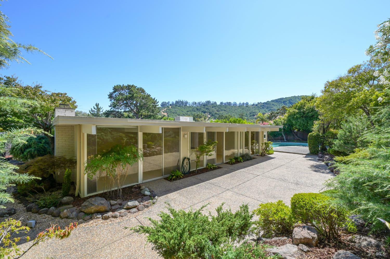 15 Don Timoteo Court  San Rafael CA 94903 photo