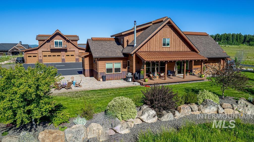 Property Photo: 7 Boulder View Place ID 83638