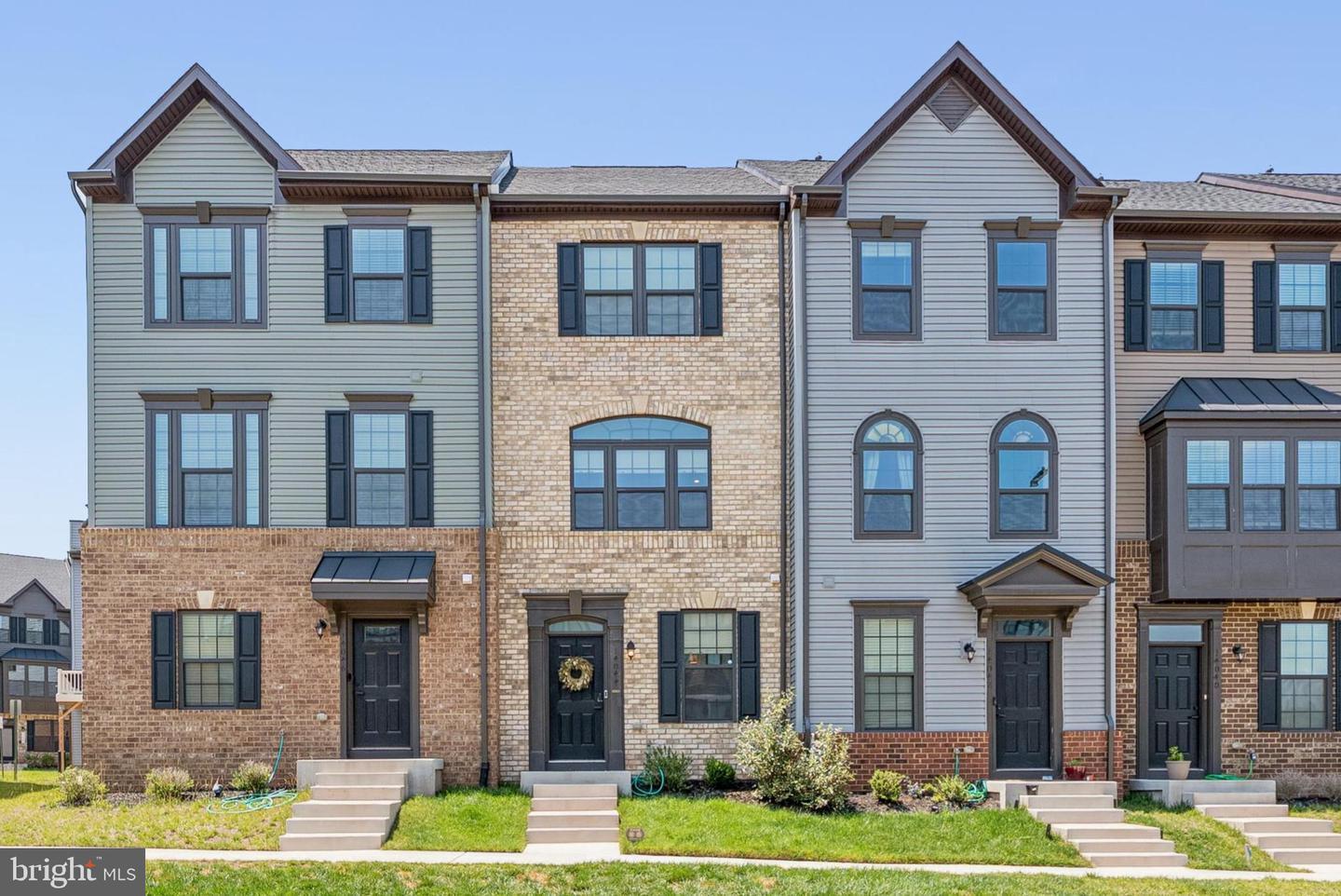 Property Photo: 14044 Sunrise Valley Drive VA 20171