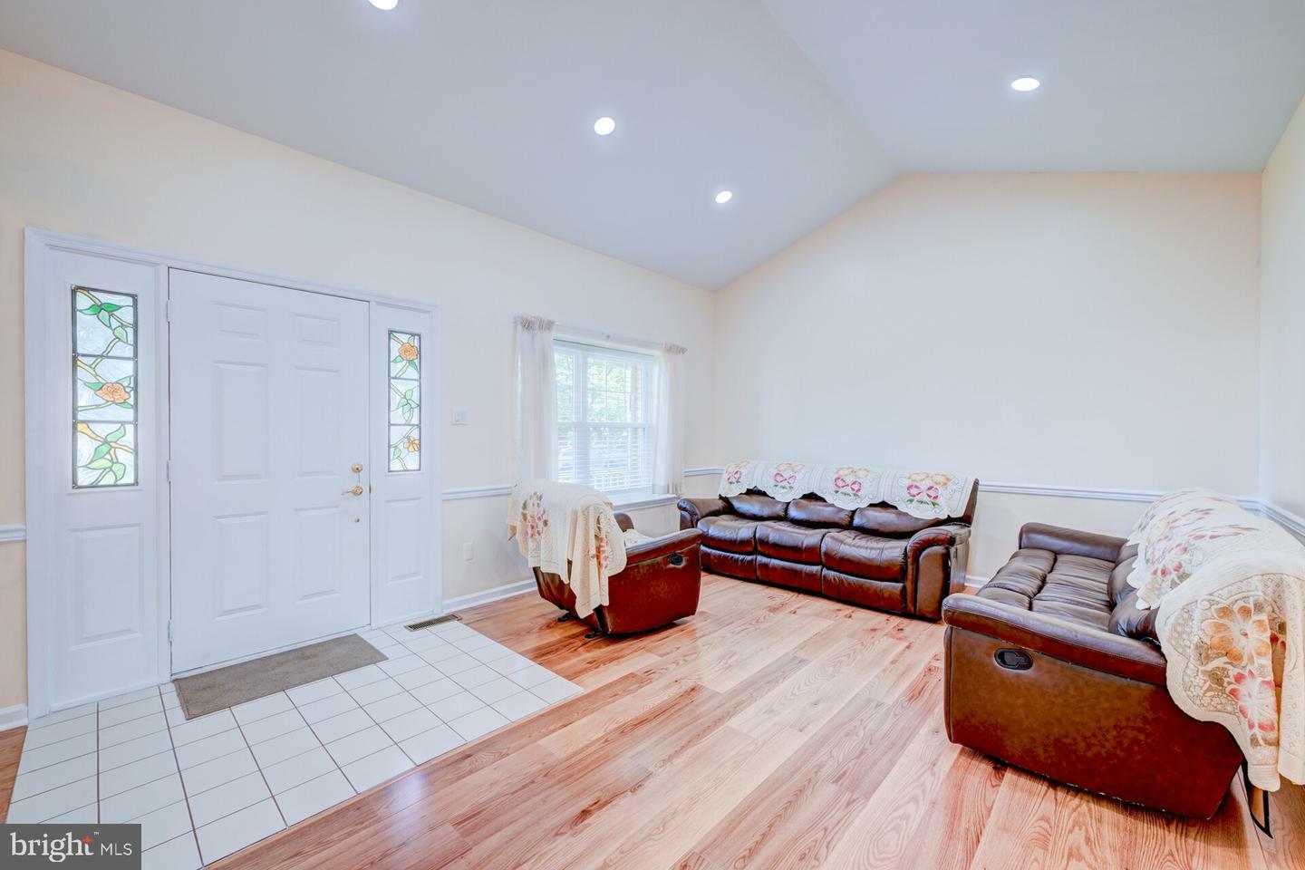 Property Photo: 102 Steeplechase Drive PA 18901