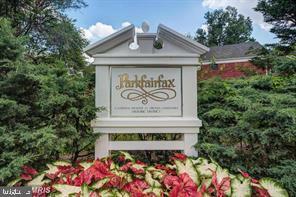 Property Photo: 3221 Valley Drive 712 VA 22302
