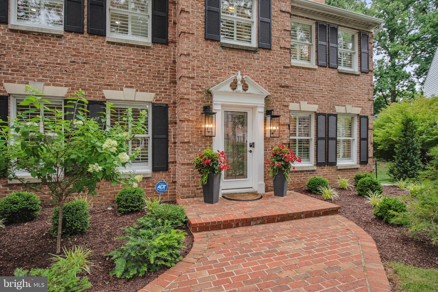 Property Photo: 15508 Summer Grove Court MD 20878