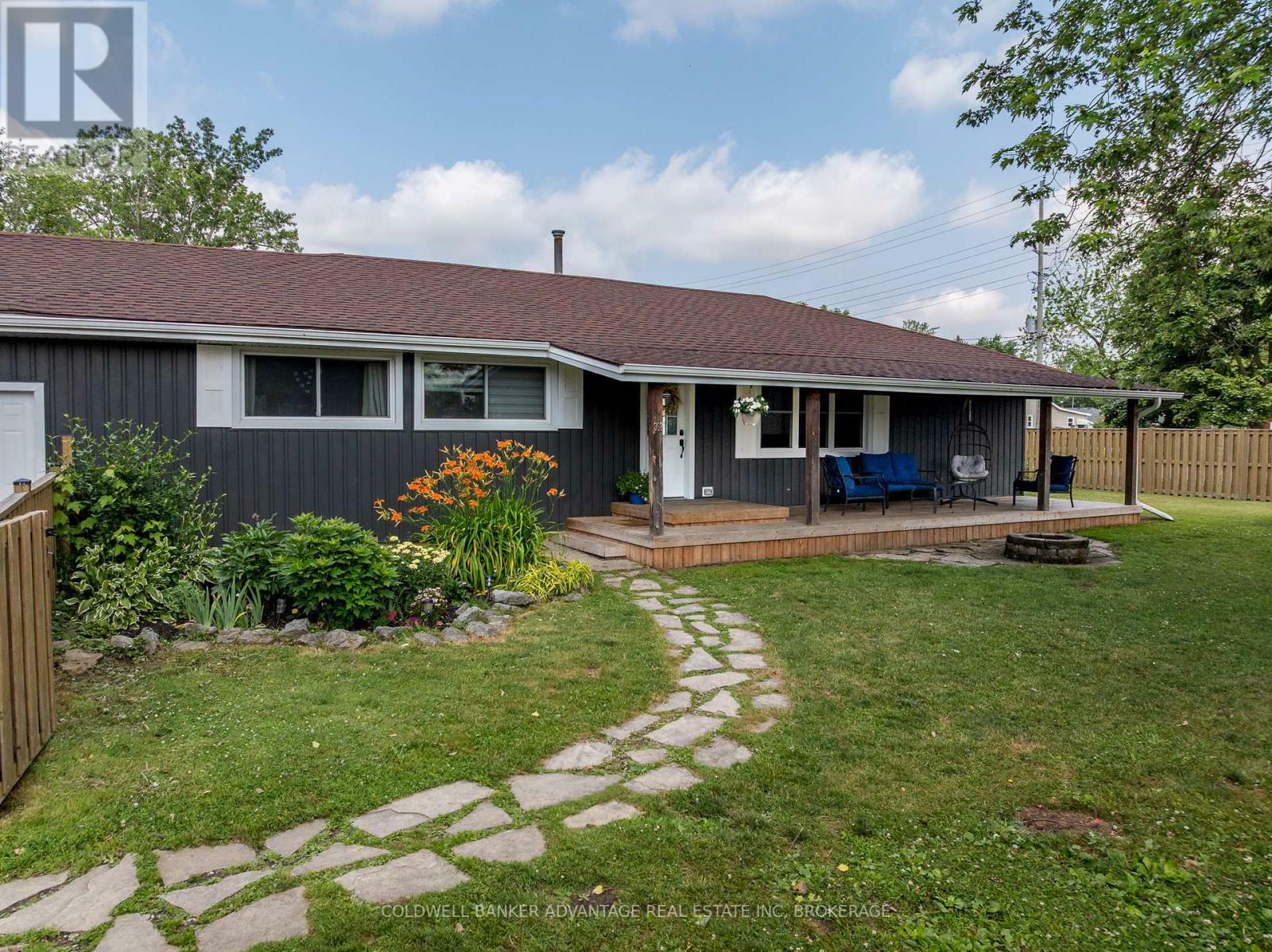Photo de la propriété: 367 Grandview Road ON L2A 4T3