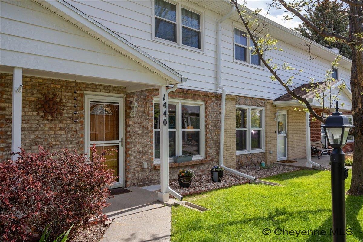 Property Photo: 1440 Trent Ct WY 82009