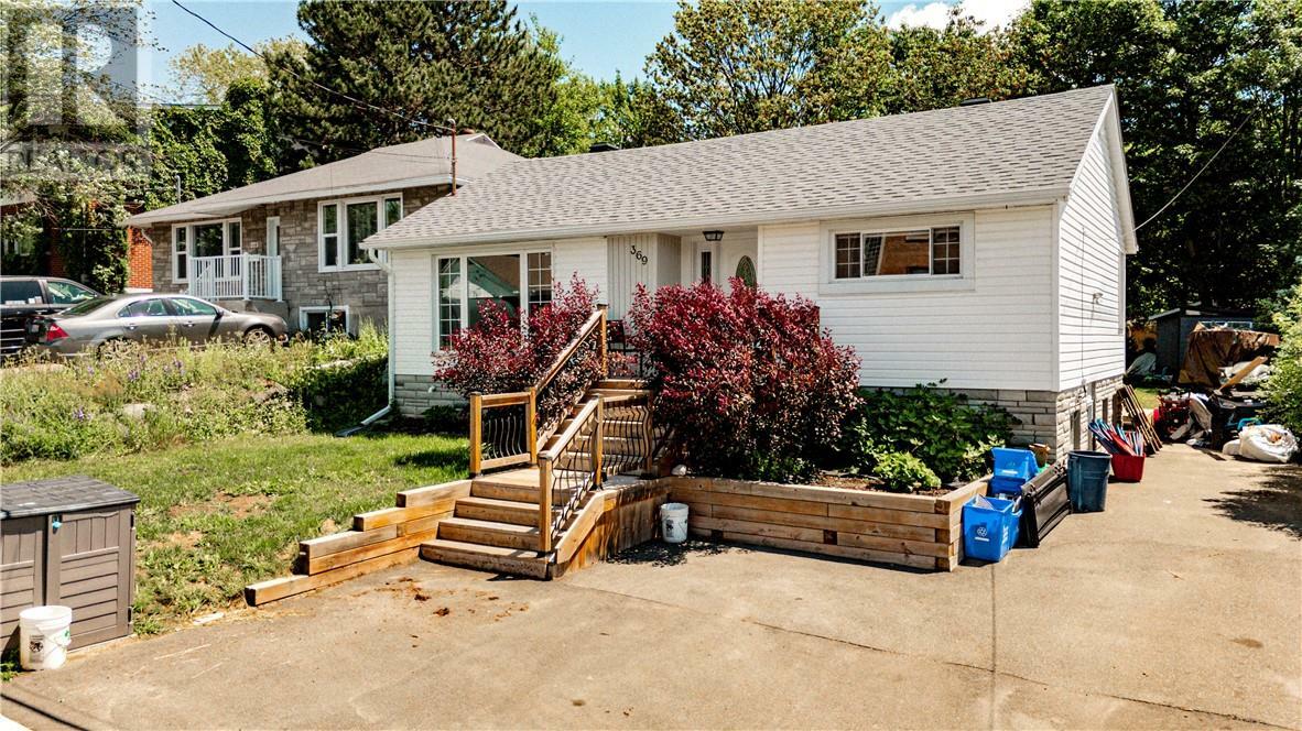 Property Photo: 369 Wellington Heights ON P3E 3V8
