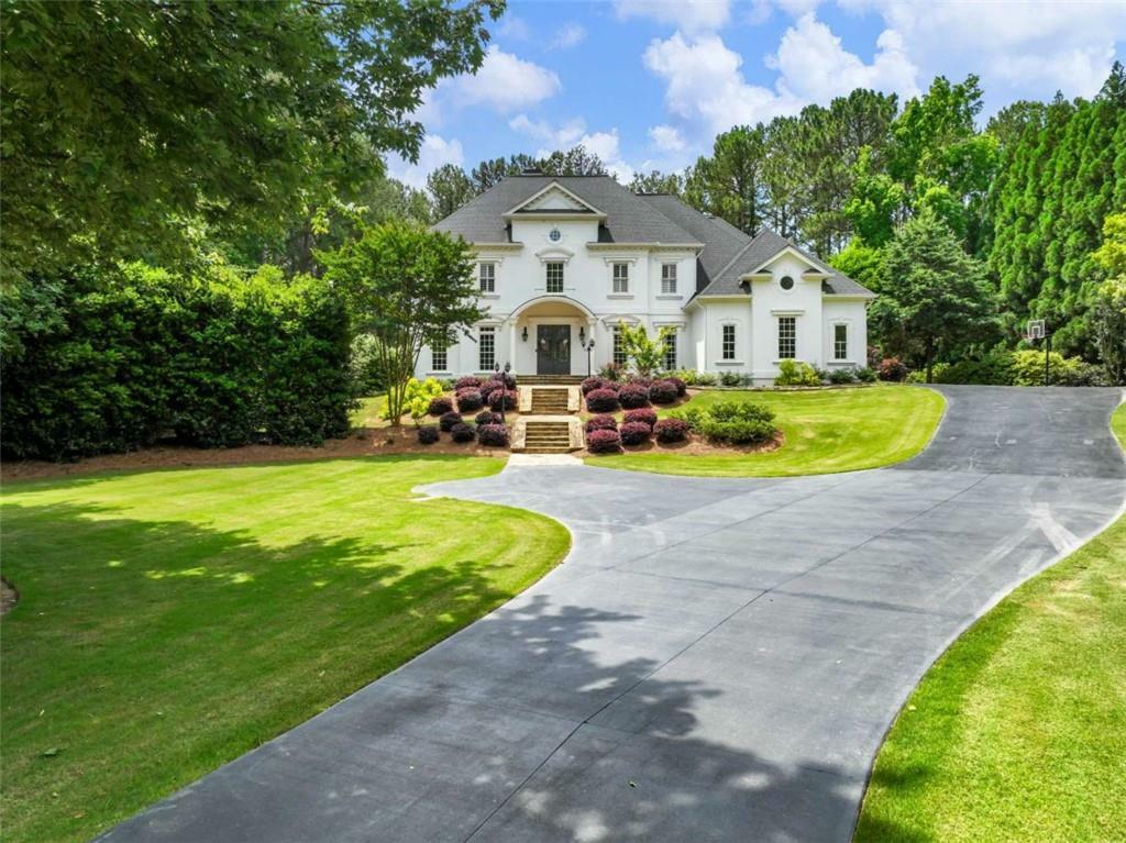 Property Photo: 5727 Gene Sarazen Drive GA 30517
