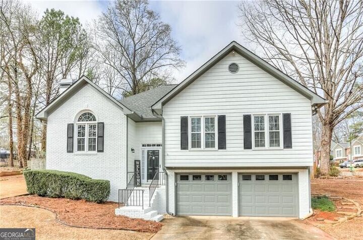 Property Photo: 1361 Chatley Way GA 30188