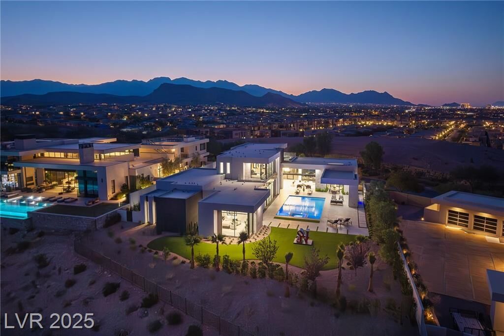 Property Photo: 10891 Stardust Drive NV 89135