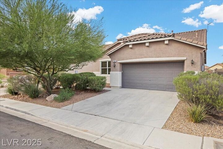 Property Photo:  924 Crescent Falls Street  NV 89011 