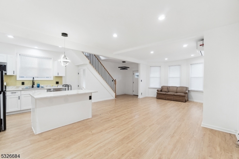 Property Photo: 216 Renner Ave NJ 07112