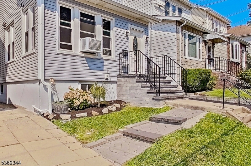 Property Photo: 102 Ilford Ave NJ 07031
