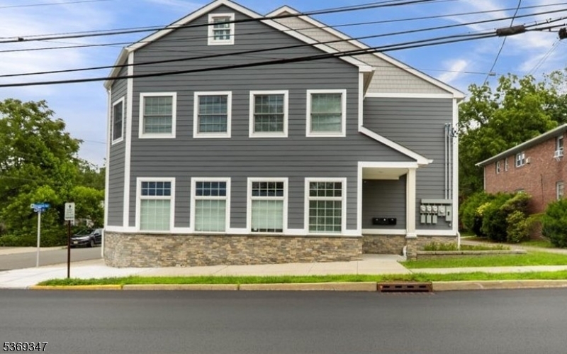 627 Bloomfield Ave 2B  West Caldwell Twp. NJ 07006 photo
