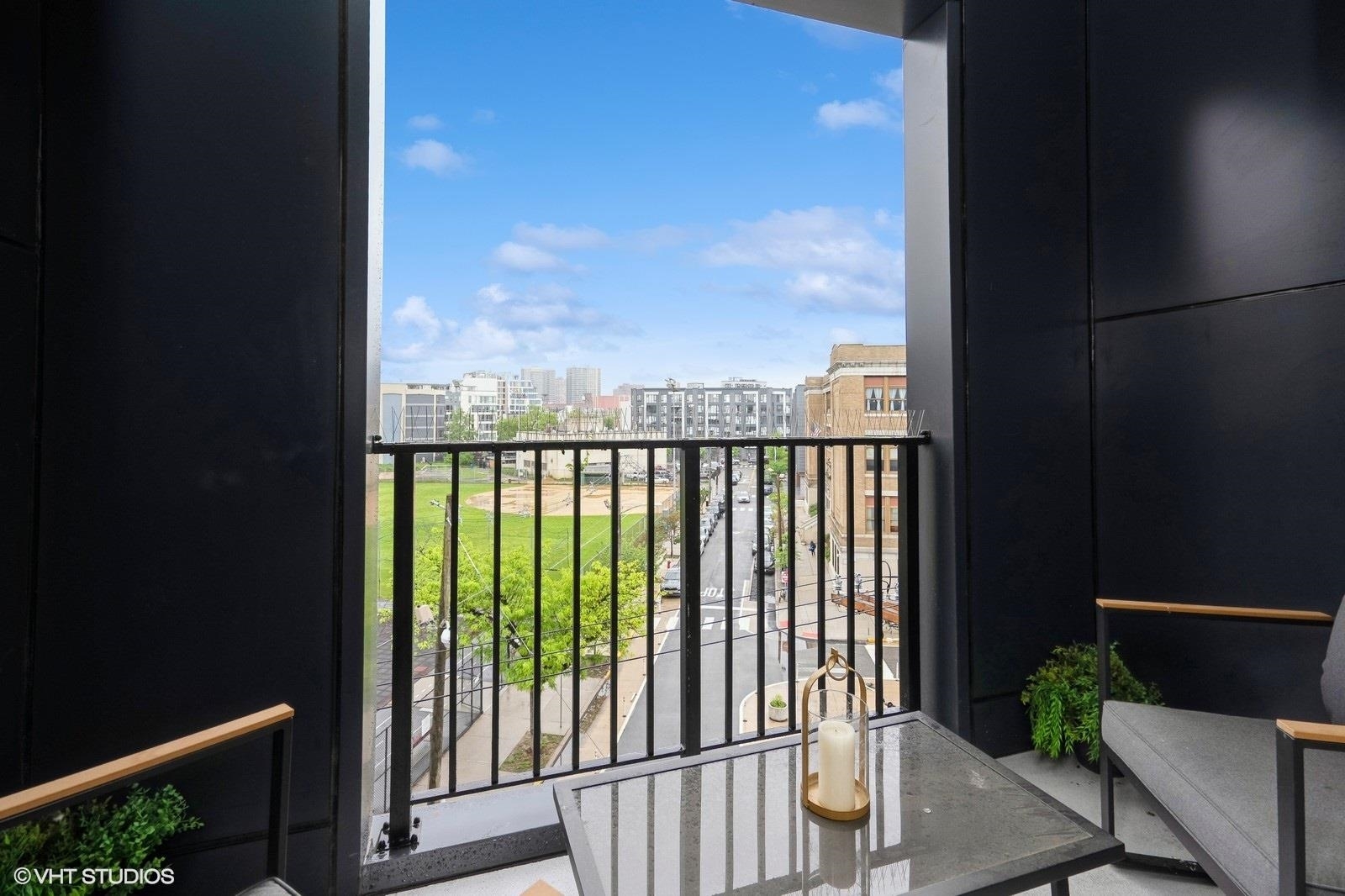 Property Photo: 425 3rd St 404 NJ 07302