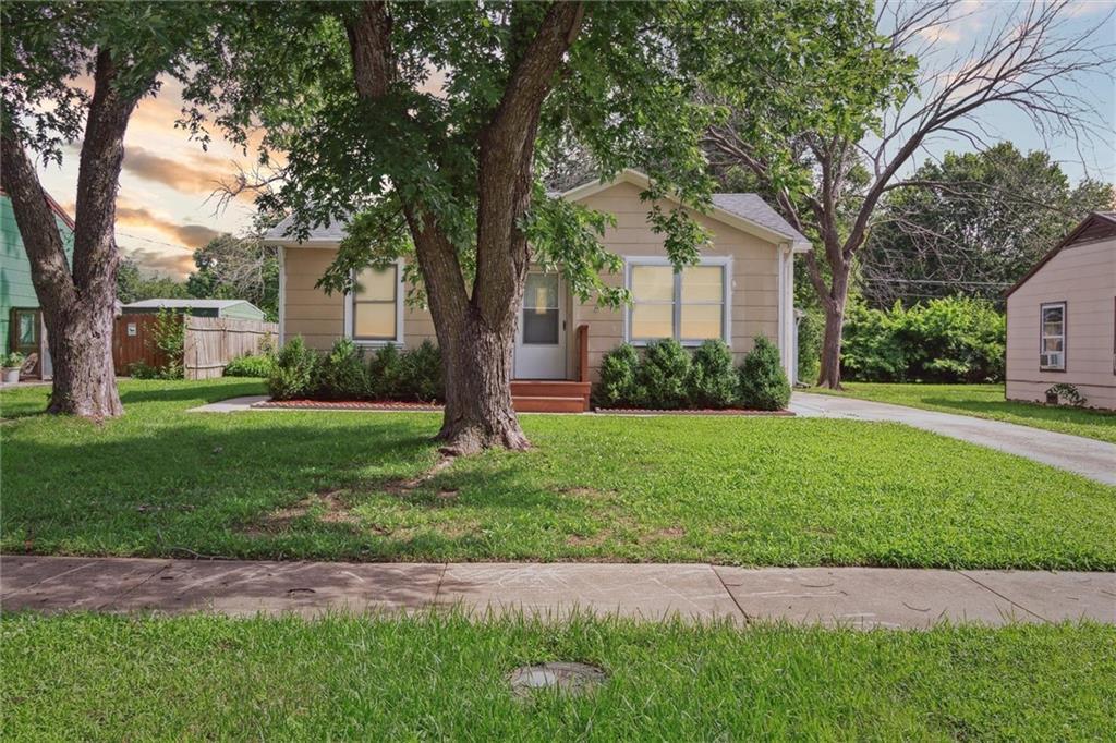 609 W Beech Street  Independence KS 67301 photo
