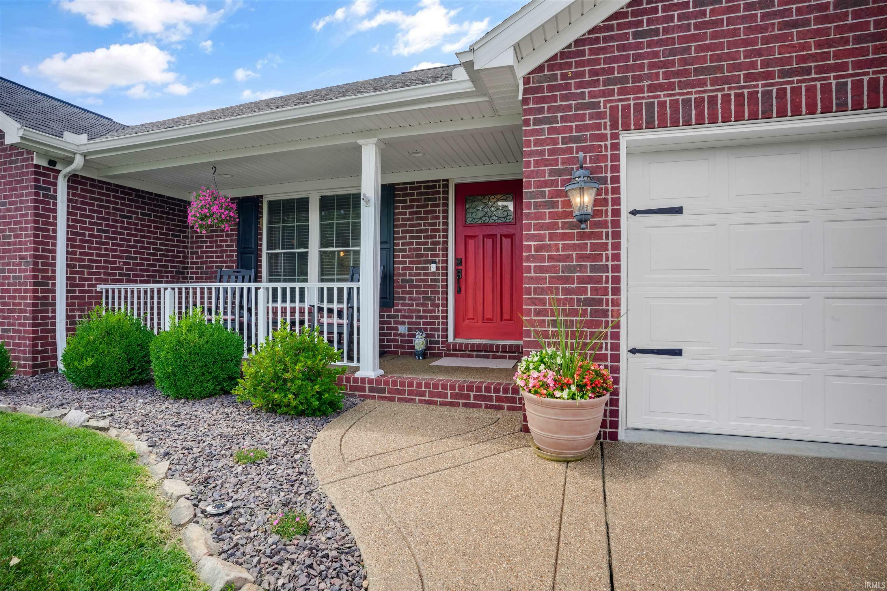 Property Photo: 940 Fawn Creek Drive IN 47712