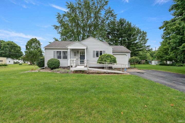 Property Photo:  735 Ruth Street  IN 46750-1463