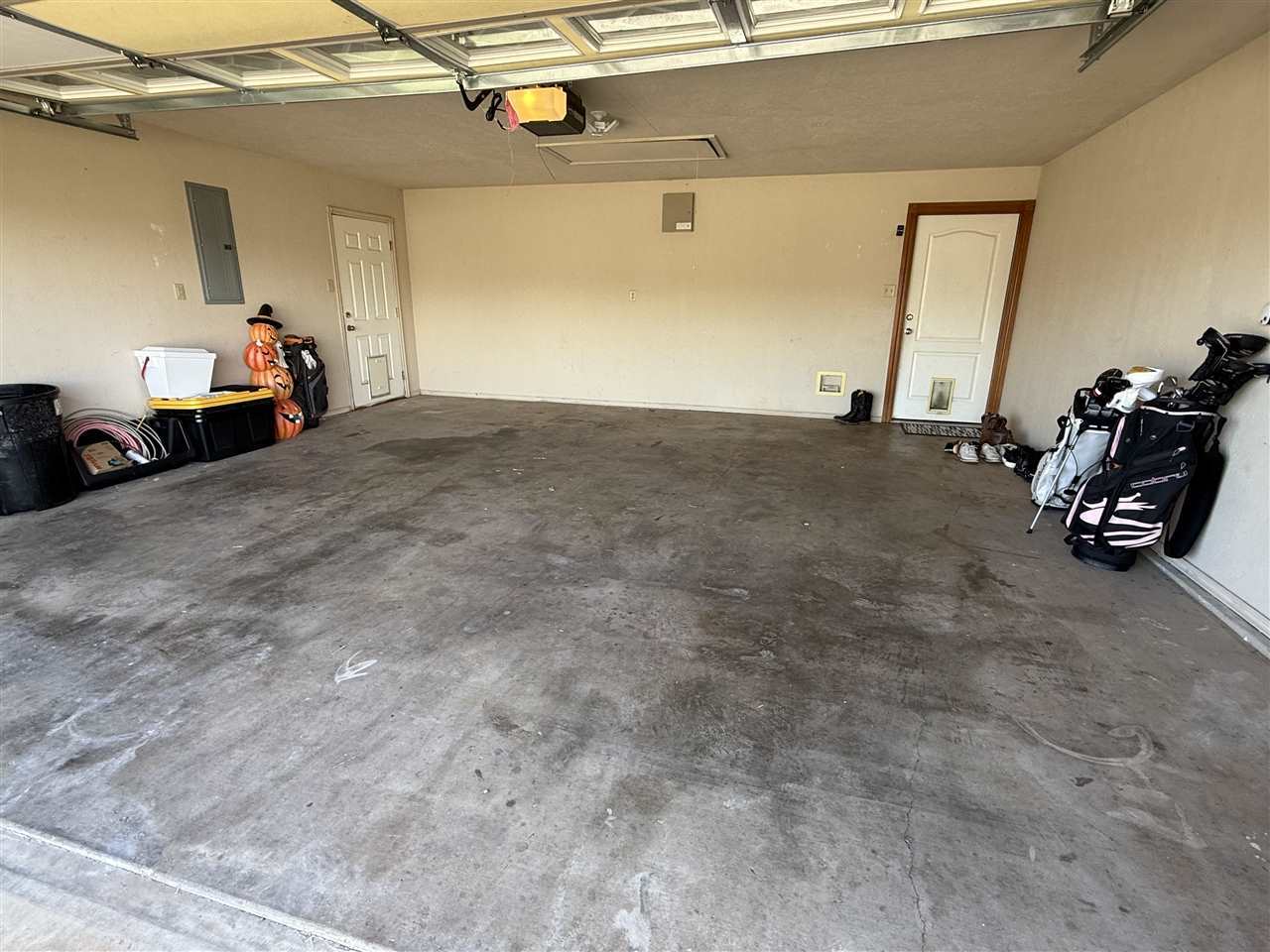 Property Photo: 89 NE Deerfield Dr OK 73538