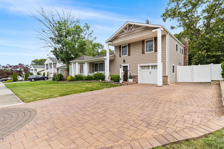 Property Photo:  20 Palm Street  NY 11784 