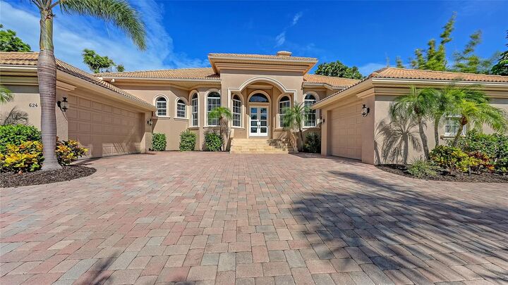 Property Photo:  624 Mourning Dove Drive  FL 34236 