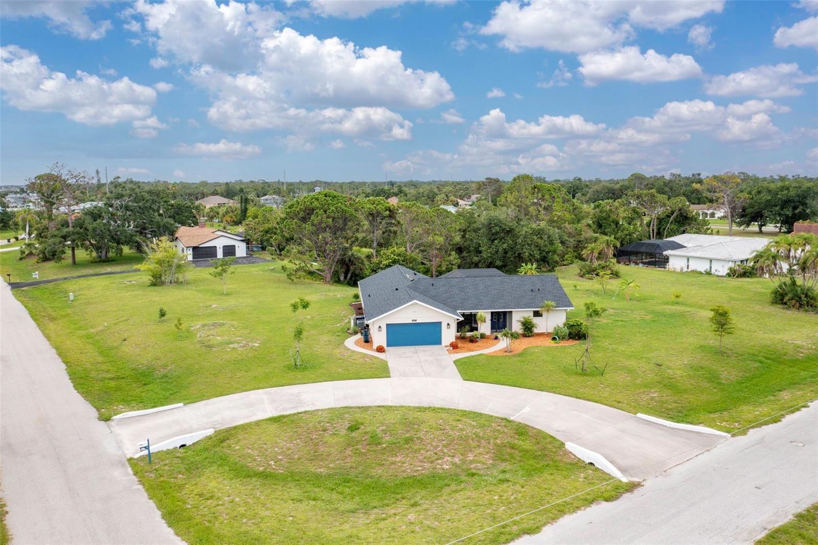 Property Photo:  1071 Owl Drive  FL 34223 