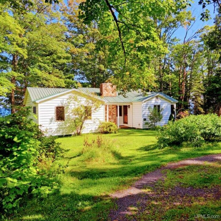 11293 Desrochers Road  Pelkie MI 49958 photo